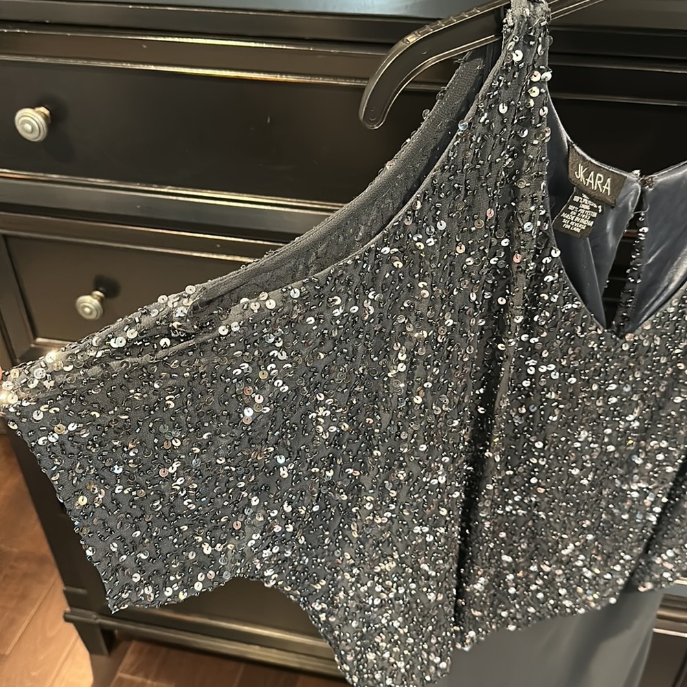 Women’s dress - Picture 8 of 8
